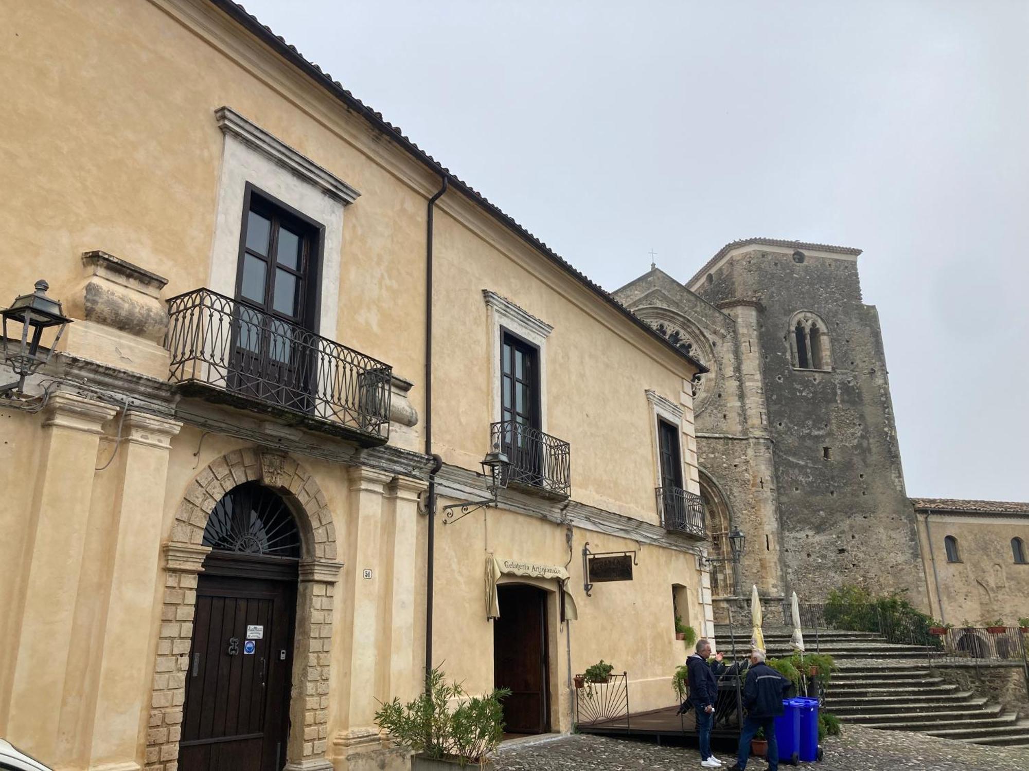 B&B Palazzo Pancaro Altomonte Exterior photo